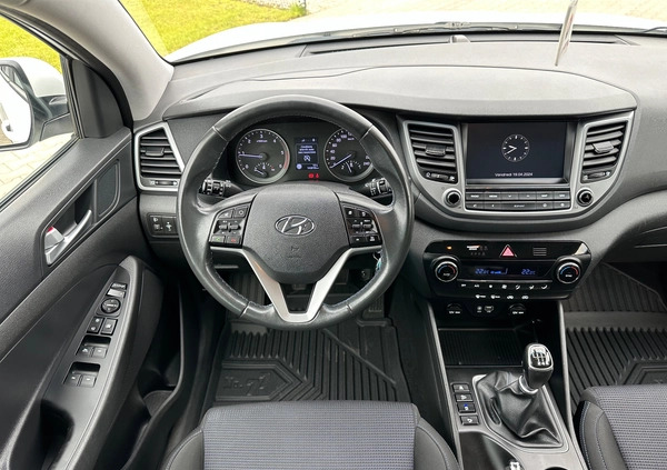 Hyundai Tucson cena 75900 przebieg: 149000, rok produkcji 2018 z Glinojeck małe 497